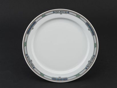 Paul BOCUSE, 
Six grandes assiettes en porcelaine...