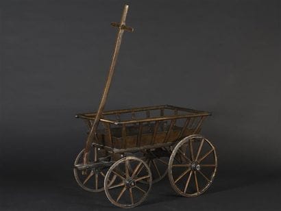 Charrette d'enfant à bras en bois naturel
H :...