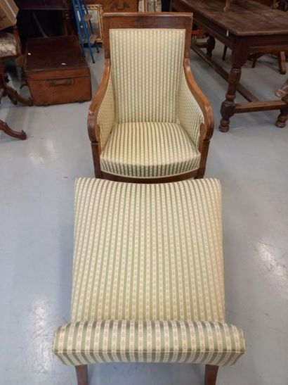Fauteuil et son ottoman 