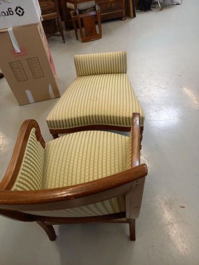 Fauteuil et son ottoman 