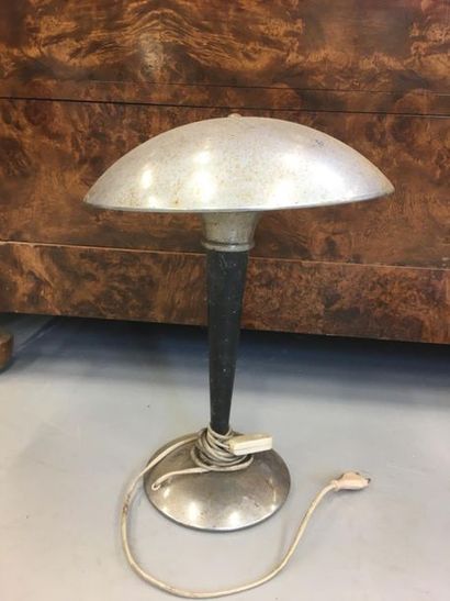 Lampe de bureau
H : 45 cm