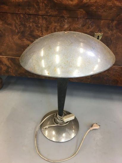 Lampe de bureau
H : 45 cm