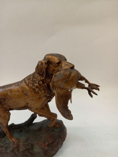 LIENARD
Chien et gibier 
Signé
H : 23 cm
