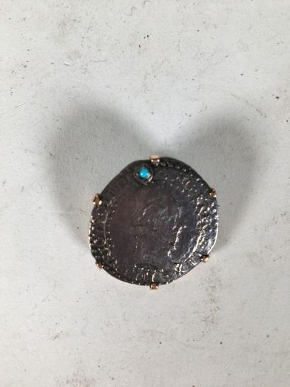 Piece ancienne montée en broche (Henri I...