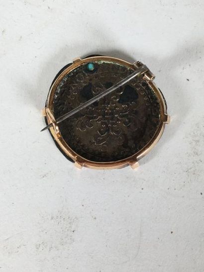 Piece ancienne montée en broche (Henri I...