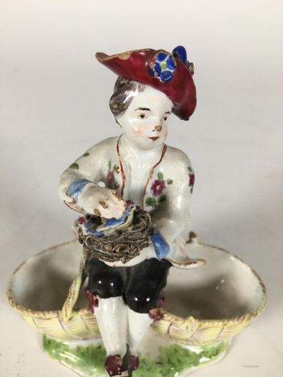 Saleron double en porcelaine à décor d'un...