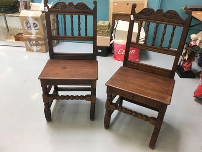 Paire de chaises lorraine en bois nature...