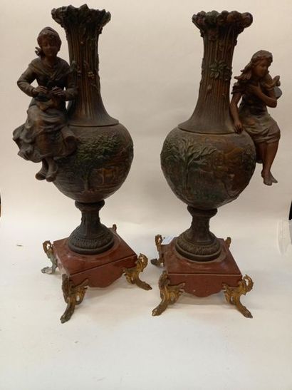 FORETAY
L'hirondelle blessée Garniture de...