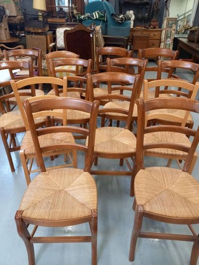 Lot de 2 fauteuils et 11 chaises paillée...