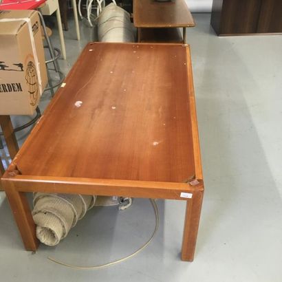 Table basse en bois
140 x 70 cm
H : 40 c...