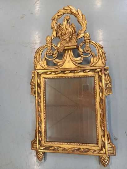 Miroir à fronton en bois doré et laqué
Style...
