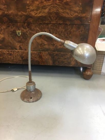 Lampe de bureau articulé
H : èç cm