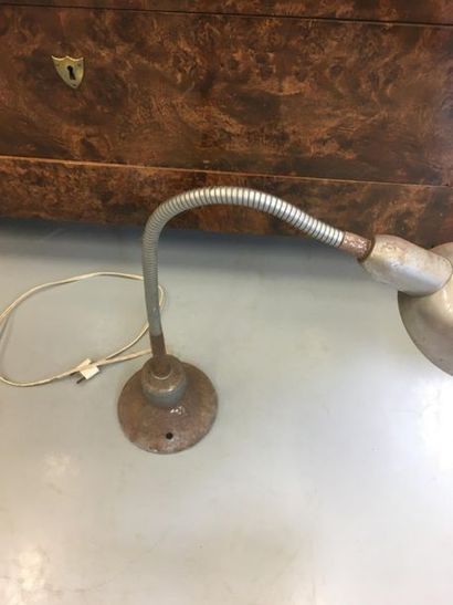 Lampe de bureau articulé
H : èç cm