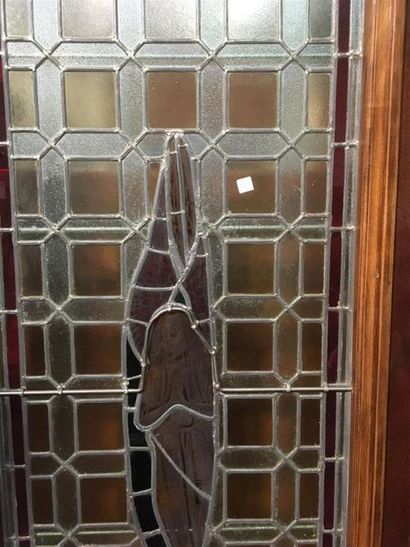 Paire de vitraux religieux 
H : 71 l : 210...