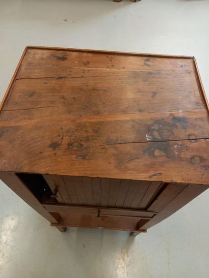 Table de chevet (ouverture rideau à revoir,...