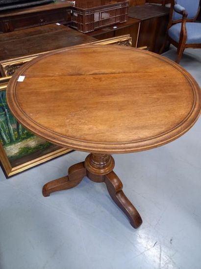 Table à thé en bois naturel
D : 67 H : 70...