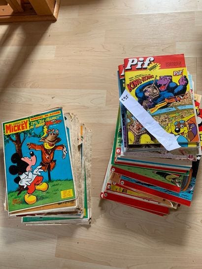 Un lot de PIF



Avec



Un lot du Journal...