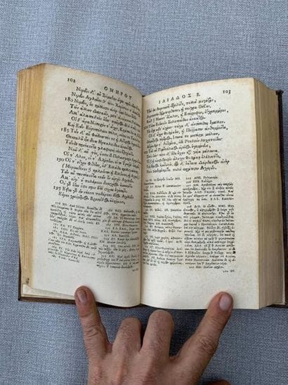 [Homère] L'Illiade. 1 tome en 2 volumes in-8....