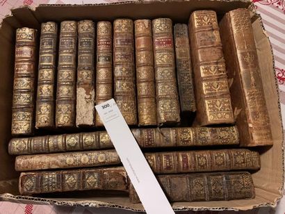 17 volumes reliés XVIIIe.