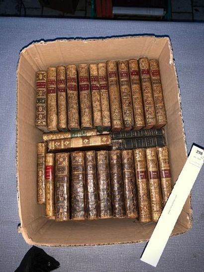 Un ensemble de 27 volumes reliés XVIIIe dont...
