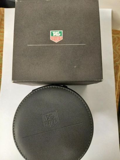 Tag Heuer
Montre acier
Dans son écrin