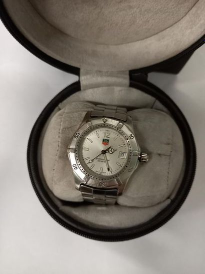 Tag Heuer
Montre acier
Dans son écrin