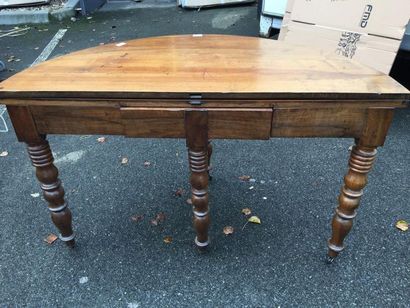 Table demi lune en noyer