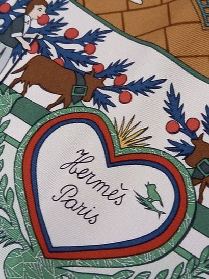 HERMES Paris made in france
Carré de soie...