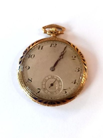 Montre extra-plate en or 
Poids brut : 4...