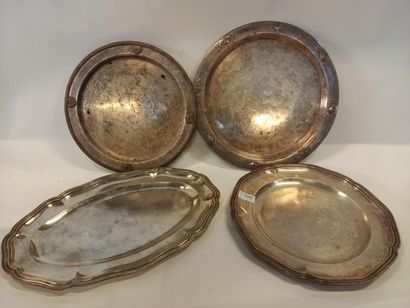 4 plats en métal argenté