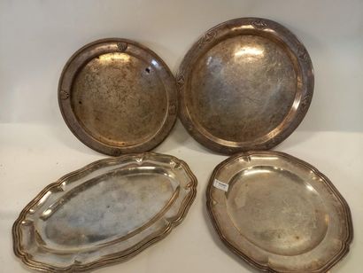 4 plats en métal argenté