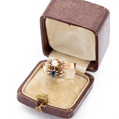 Bague croisée en or rose 18 K (750), ornée...