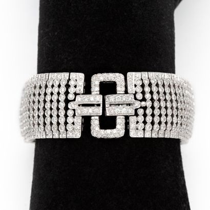 Bracelet ruban en or blanc (750) 18K pavé...