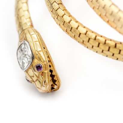 Bracelet figurant un serpent en or jaune...