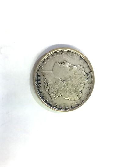 1 pièce de 1 dollars
