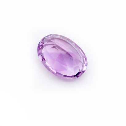 1 améthyste ovale facettée de 8,98 carat...