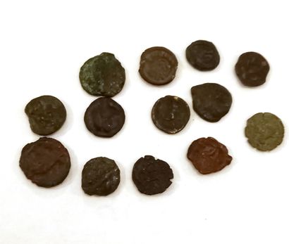LOT de 13 POTINS et BRONZES FRAPPES en état...