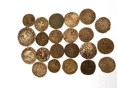 LOT de 22 monnaies féodales et royales en...
