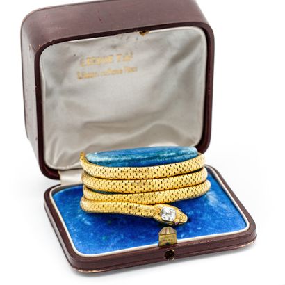 Bracelet figurant un serpent en or jaune...