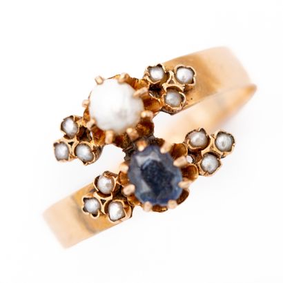 Bague croisée en or rose 18 K (750), ornée...