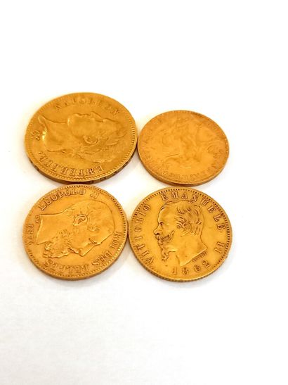 Pieces en or : 40 francs, deux pieces de...
