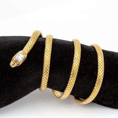Bracelet figurant un serpent en or jaune...