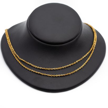 Sautoir en or jaune 18 K (750) maille jaseron....