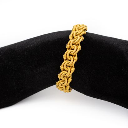 Bracelet en or jaune, mat 18 K (750) maillons...