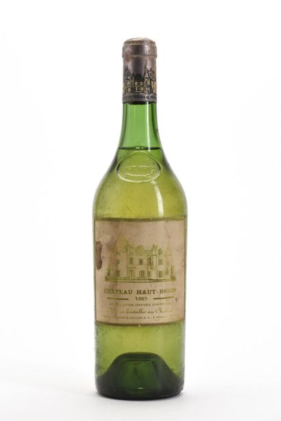 1 B CHÂTEAU HAUT-BRION Blanc (3,7 cm; e.t.h;...
