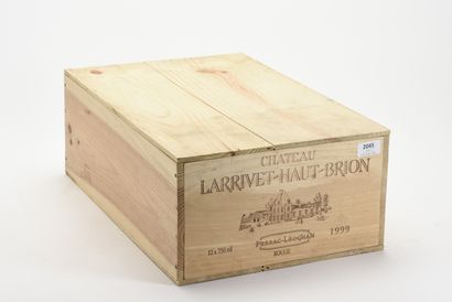 12 B CHÂTEAU LARRIVET HAUT-BRION Rouge (Caisse...