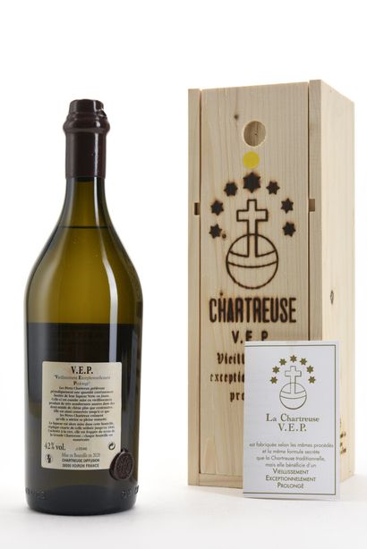 1 B CHARTREUSE JAUNE V.E.P. 100 cl 42% (Caisse...