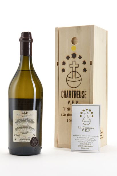 1 B CHARTREUSE JAUNE V.E.P. 100 cl 42% (Caisse...
