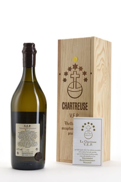 1 B CHARTREUSE JAUNE V.E.P. 100 cl 42% (Caisse...