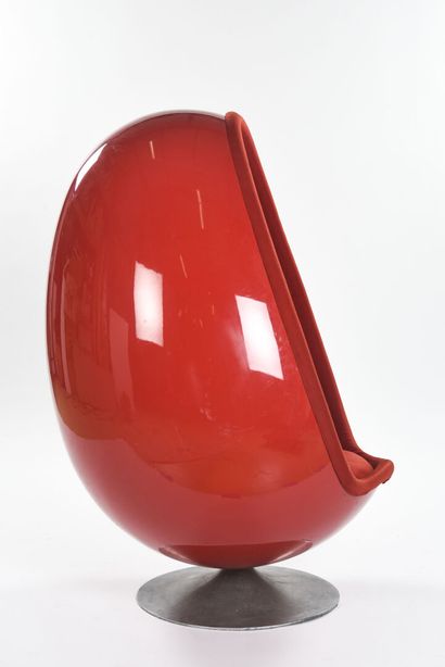 Henrik THOR-LARSEN (Né en 1932)

Fauteuil...